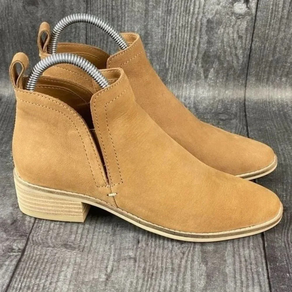 NEW DOLCE VITA Ankle Booties Block Heels Boot Pull Tab Womens Size 6 Almond Toe‎ - Picture 2 of 13